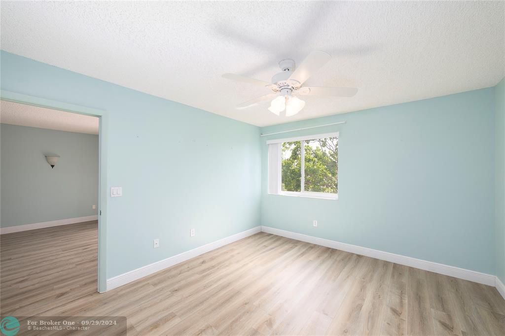 For Sale: $204,000 (2 beds, 2 baths, 1080 Square Feet)