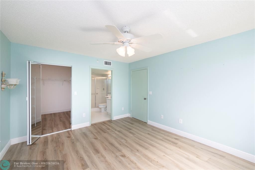 For Sale: $204,000 (2 beds, 2 baths, 1080 Square Feet)