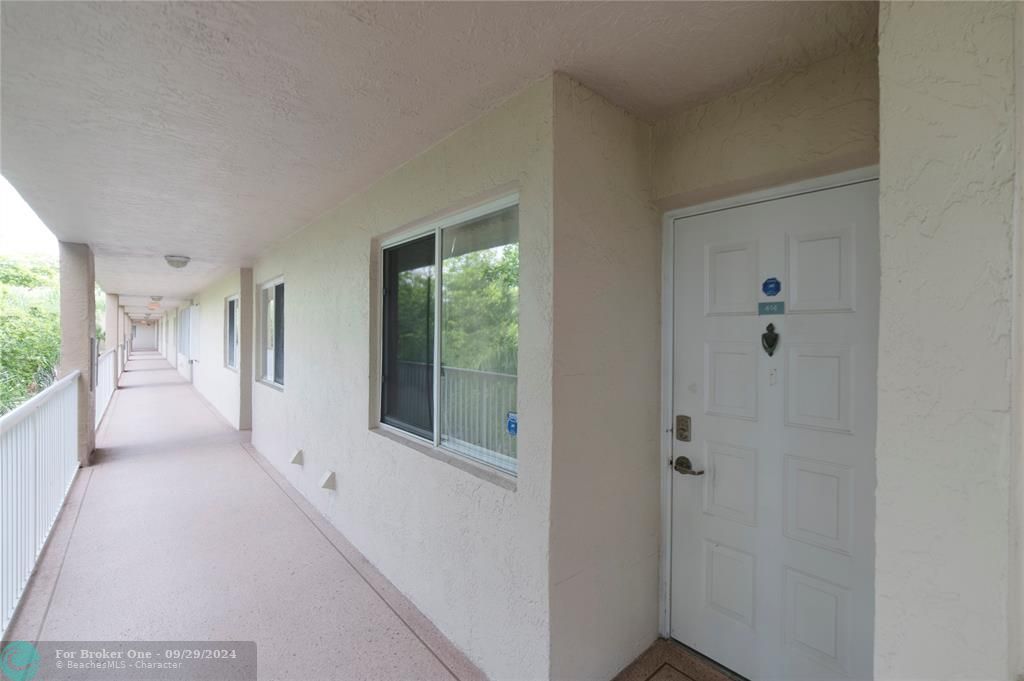 For Sale: $204,000 (2 beds, 2 baths, 1080 Square Feet)