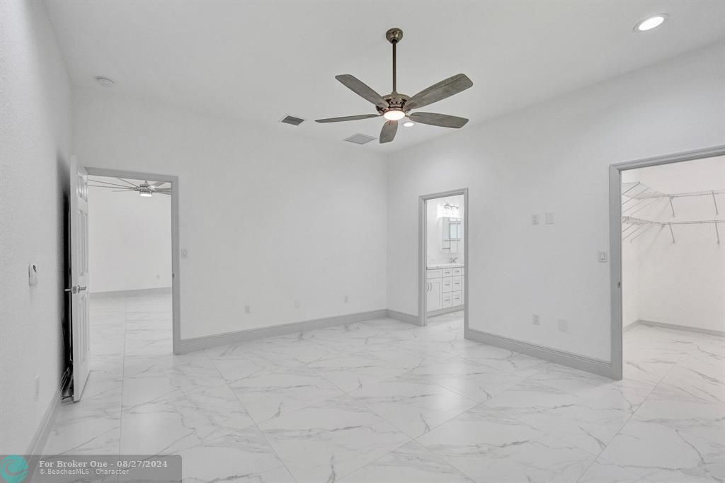 Recently Sold: $775,000 (3 beds, 3 baths, 1704 Square Feet)