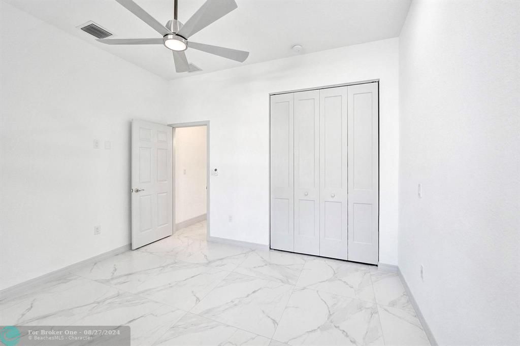 Recently Sold: $775,000 (3 beds, 3 baths, 1704 Square Feet)