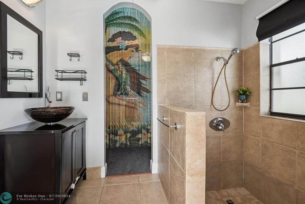Active With Contract: $839,000 (3 beds, 2 baths, 2154 Square Feet)