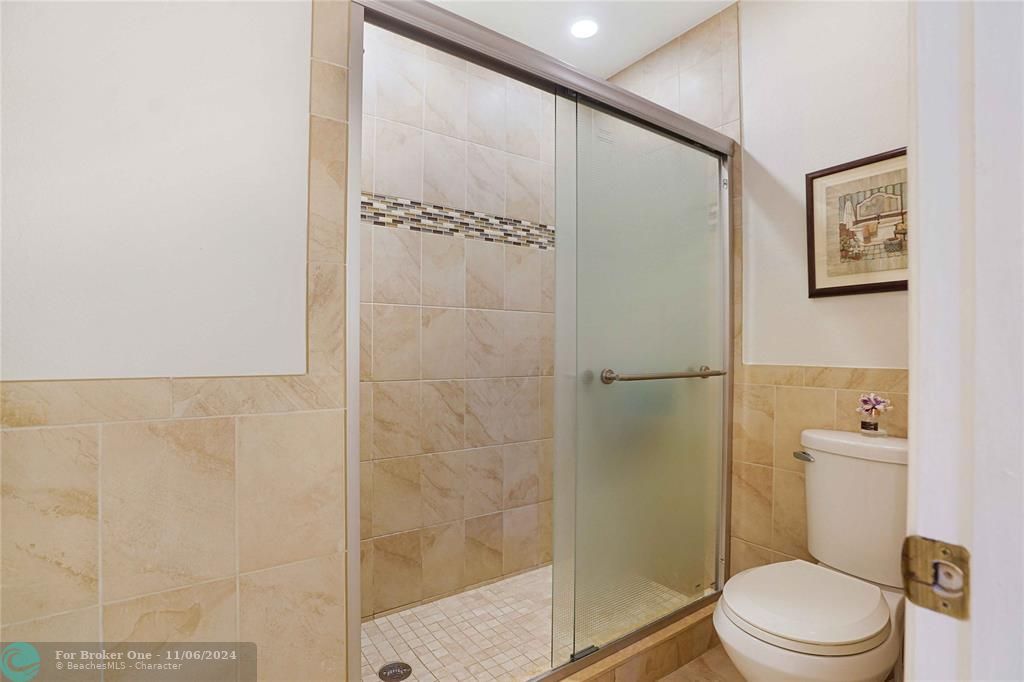 Active With Contract: $4,400 (4 beds, 2 baths, 3120 Square Feet)