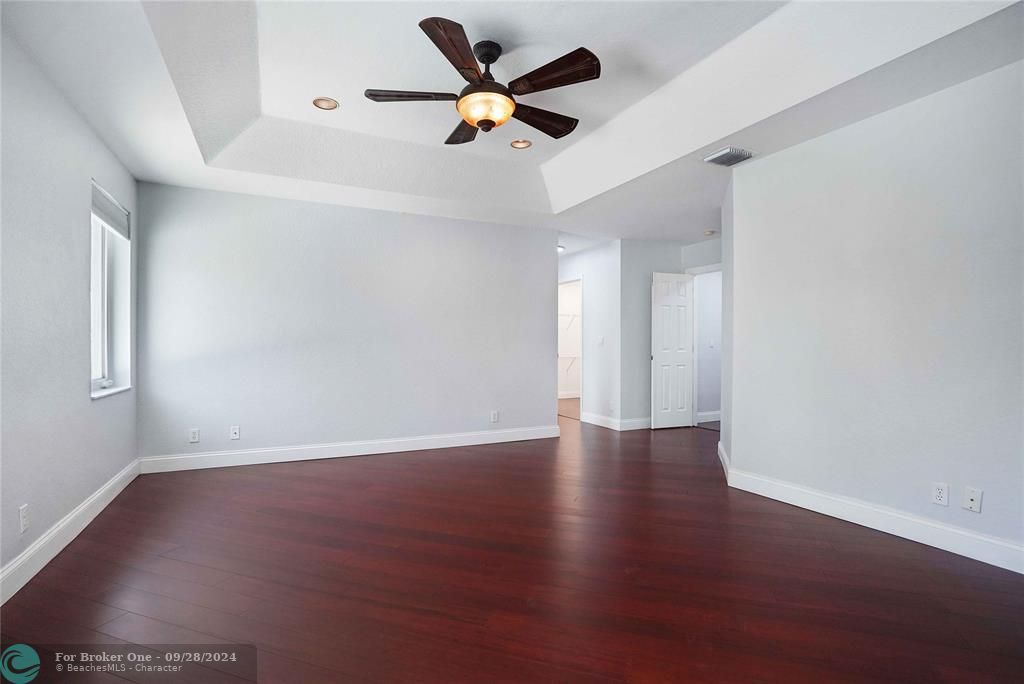 Active With Contract: $4,400 (4 beds, 2 baths, 3120 Square Feet)