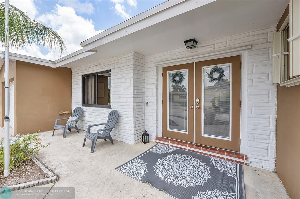 Recently Sold: $500,000 (3 beds, 2 baths, 1848 Square Feet)