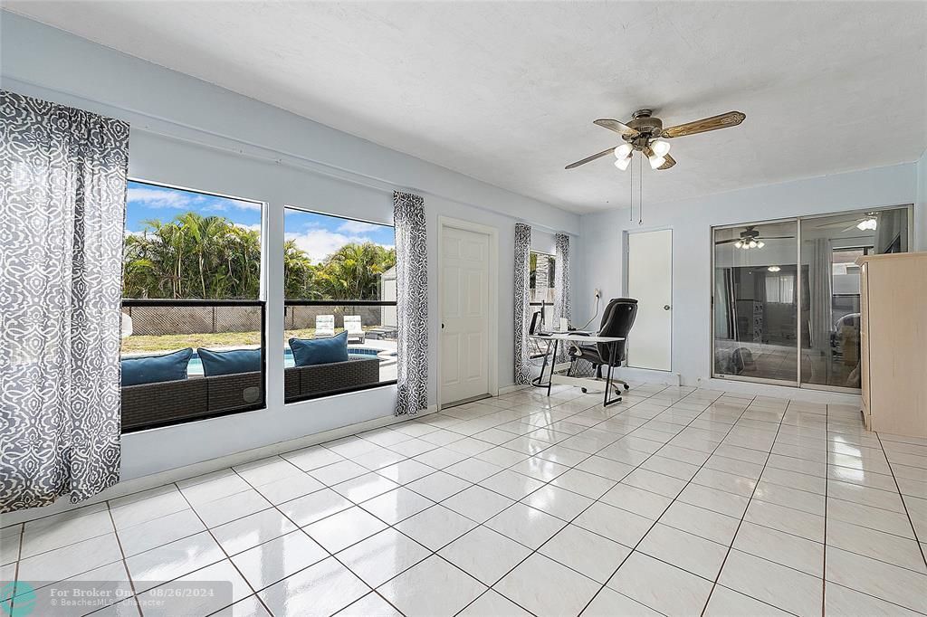 Recently Sold: $500,000 (3 beds, 2 baths, 1848 Square Feet)