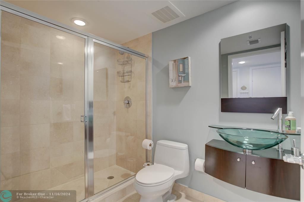 Active With Contract: $6,500 (3 beds, 3 baths, 1733 Square Feet)