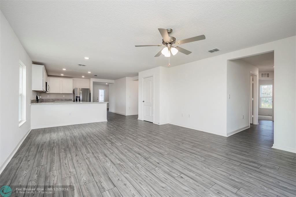 Active With Contract: $464,900 (4 beds, 2 baths, 1851 Square Feet)