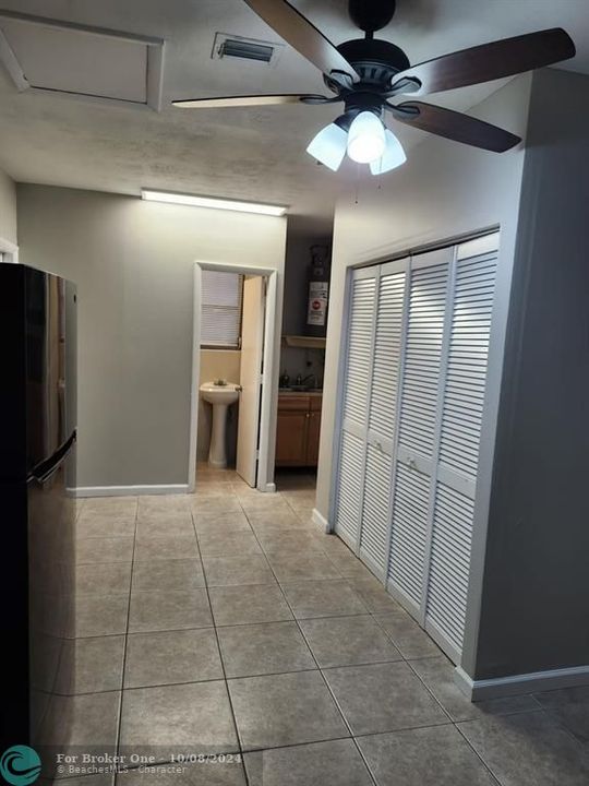 Active With Contract: $1,200 (1 beds, 1 baths, 0 Square Feet)