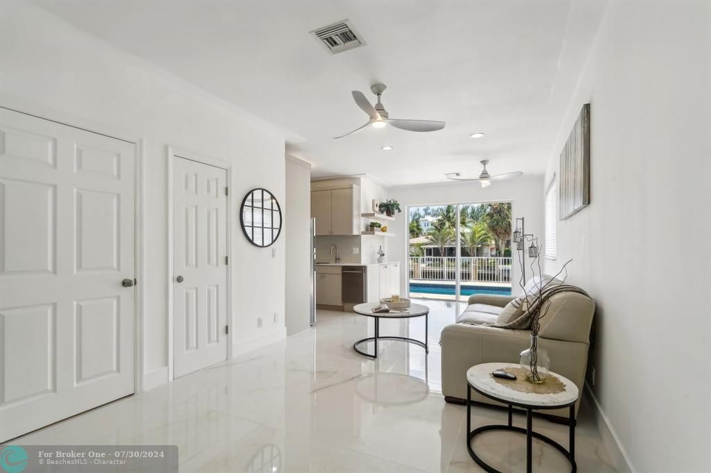 For Sale: $2,999,900 (7 beds, 5 baths, 4141 Square Feet)