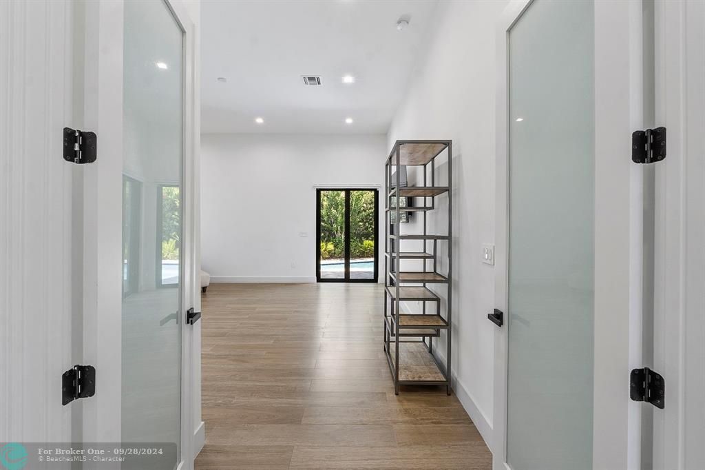 Active With Contract: $2,400,000 (4 beds, 4 baths, 3973 Square Feet)