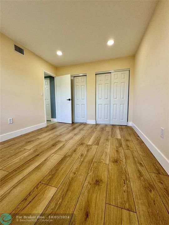 Recently Rented: $2,100 (2 beds, 2 baths, 1025 Square Feet)