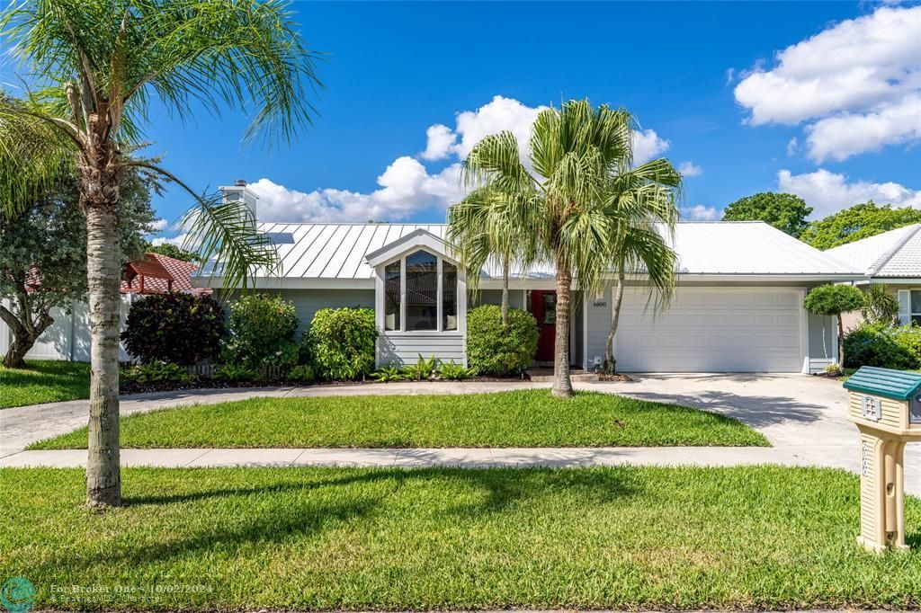 Active With Contract: $799,900 (3 beds, 2 baths, 1889 Square Feet)