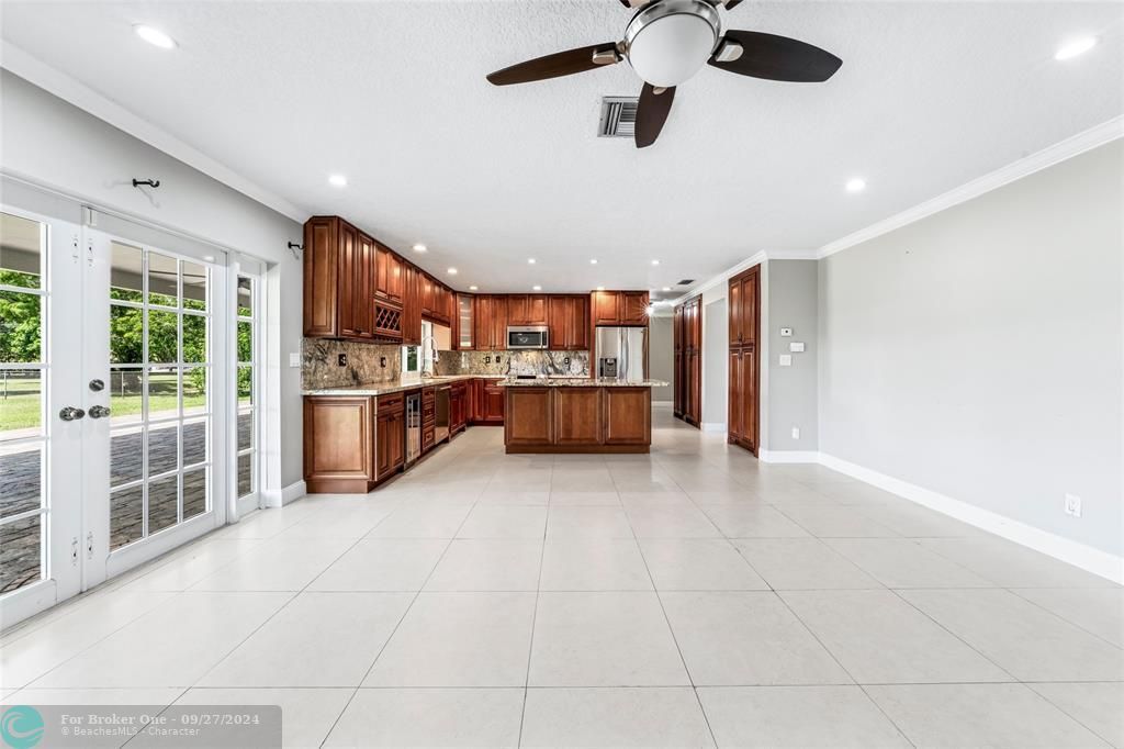 Recently Sold: $1,035,000 (4 beds, 3 baths, 2226 Square Feet)