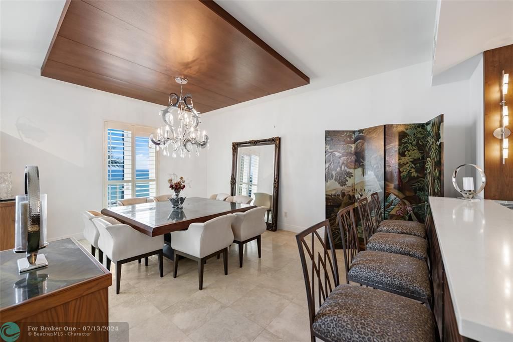 For Sale: $4,195,000 (3 beds, 3 baths, 4270 Square Feet)