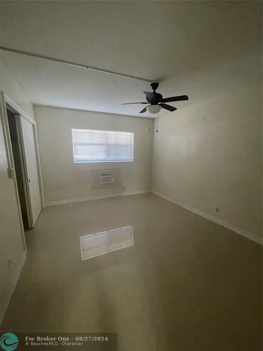 Active With Contract: $179,000 (2 beds, 1 baths, 680 Square Feet)