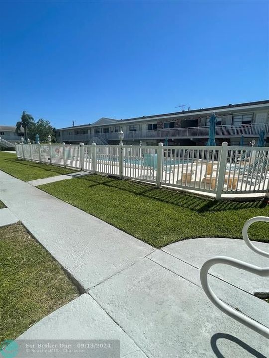 Active With Contract: $179,000 (2 beds, 1 baths, 680 Square Feet)