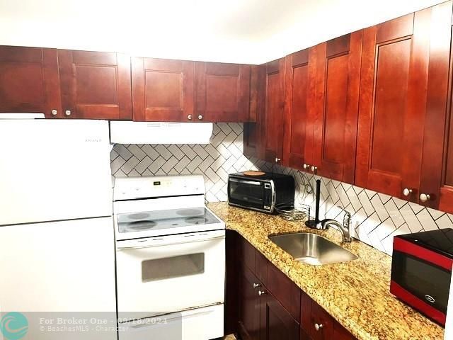 For Rent: $1,450 (1 beds, 1 baths, 595 Square Feet)