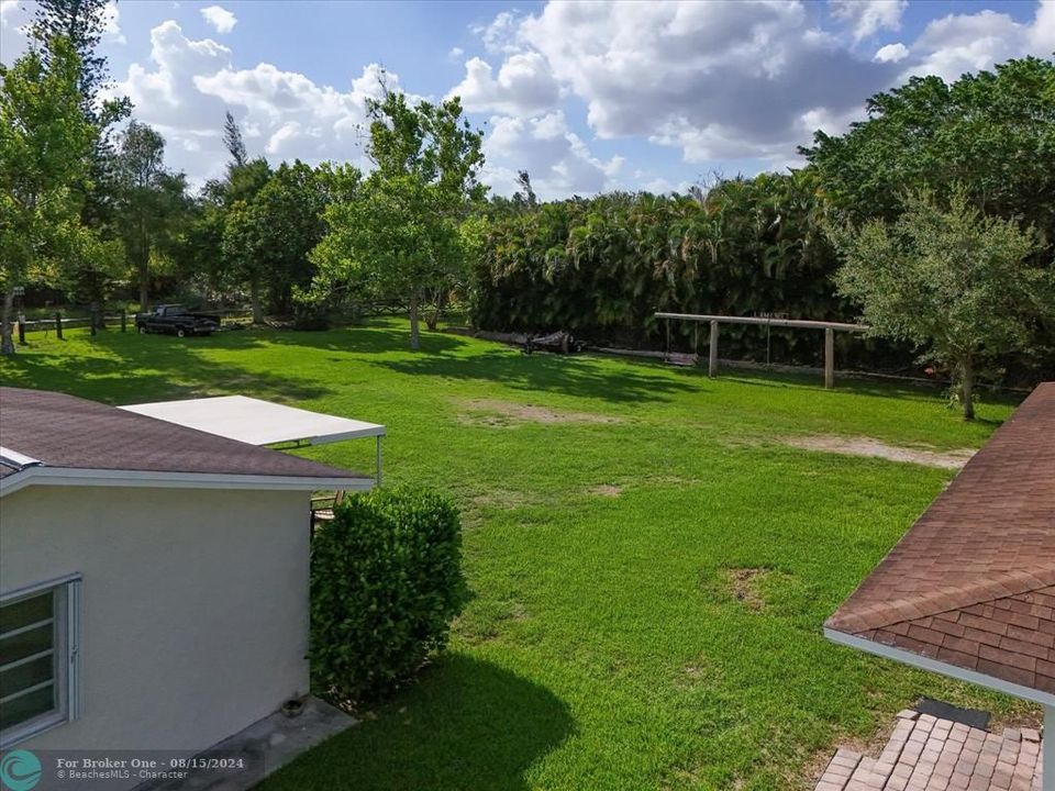 For Sale: $1,080,000 (4 beds, 2 baths, 1792 Square Feet)