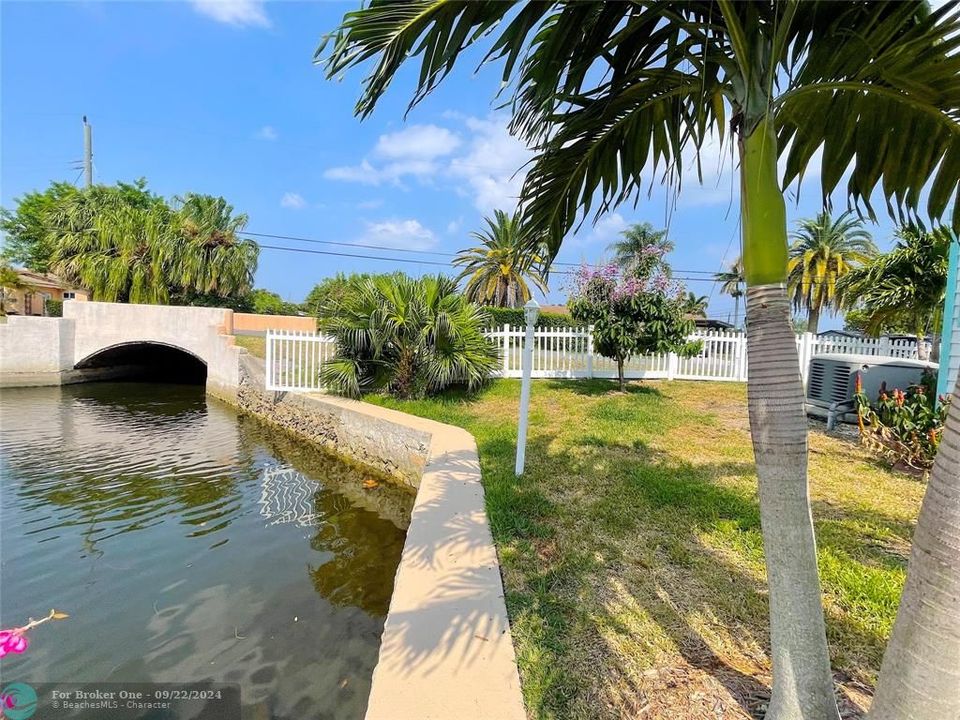 For Sale: $839,000 (2 beds, 2 baths, 1882 Square Feet)