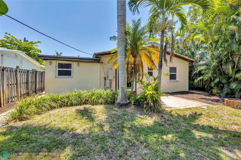 Active With Contract: $699,000 (0 beds, 0 baths, 1653 Square Feet)