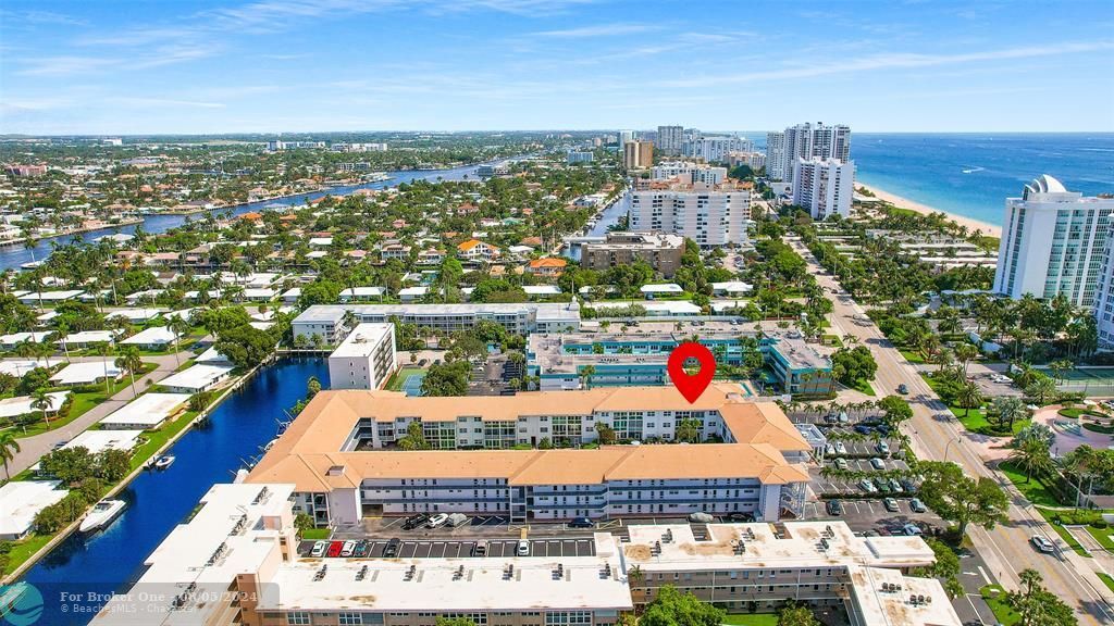 Recently Sold: $444,999 (2 beds, 2 baths, 920 Square Feet)