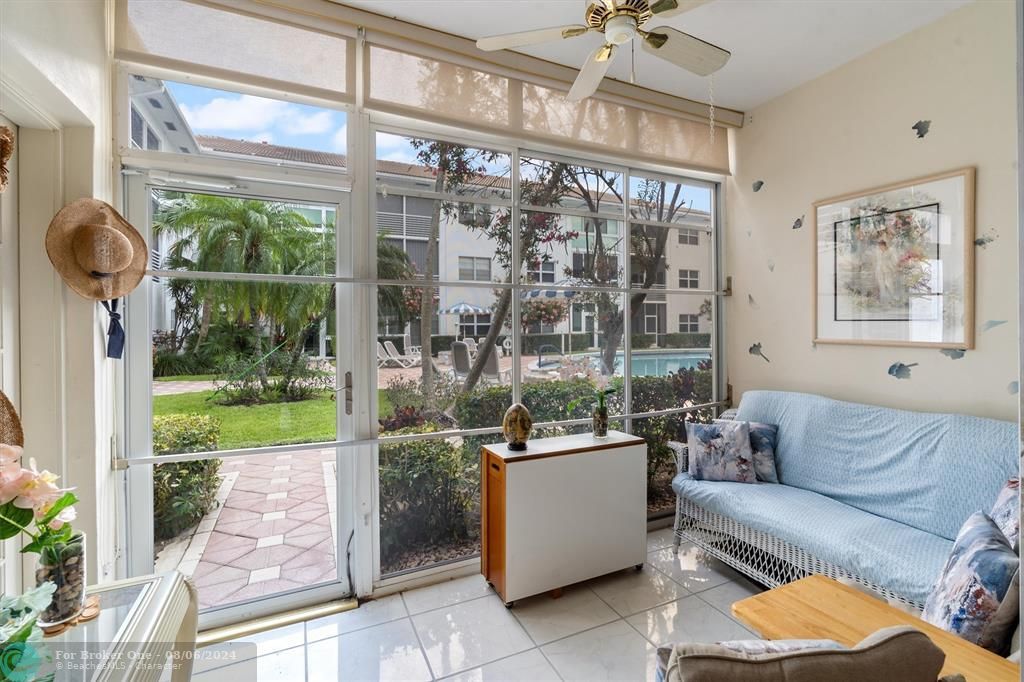 Recently Sold: $444,999 (2 beds, 2 baths, 920 Square Feet)