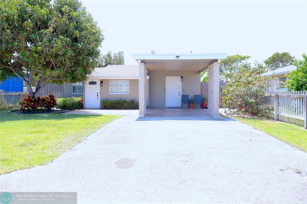 Active With Contract: $499,000 (4 beds, 2 baths, 1358 Square Feet)