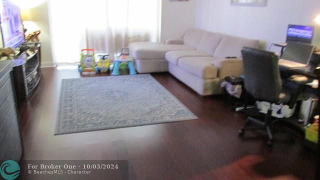 En Venta: $159,900 (2 camas, 2 baños, 1130 Pies cuadrados)