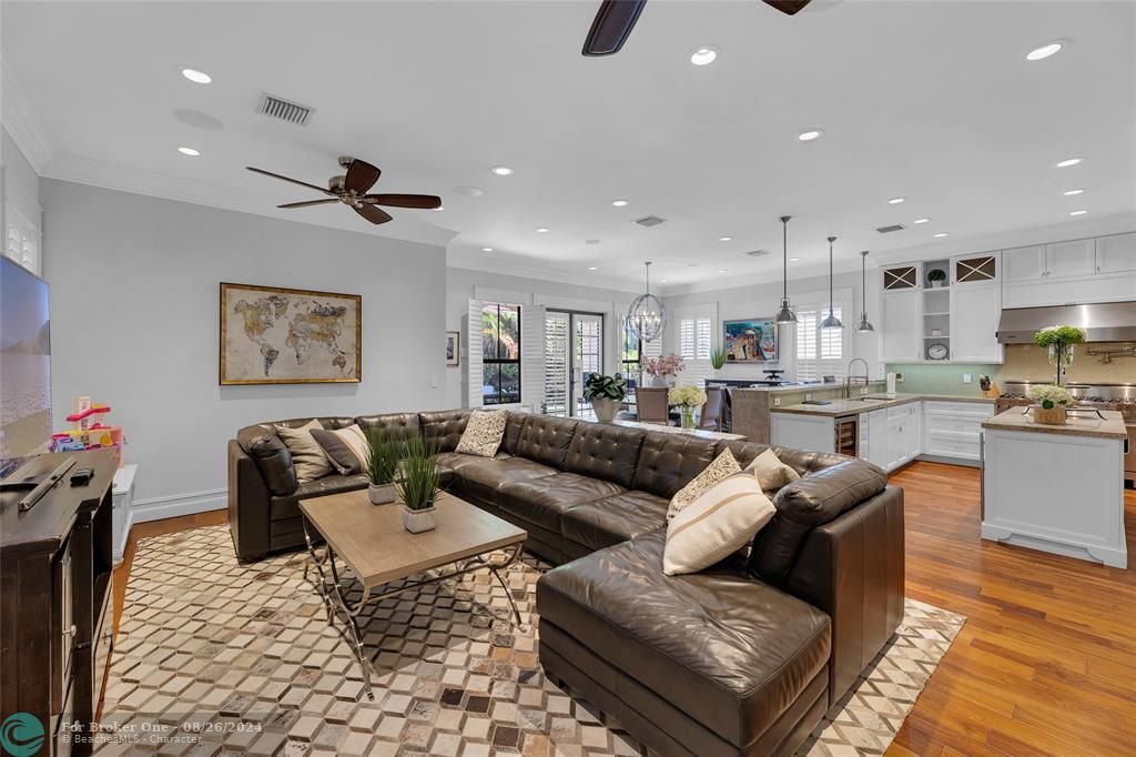 Active With Contract: $2,850,000 (4 beds, 4 baths, 3551 Square Feet)