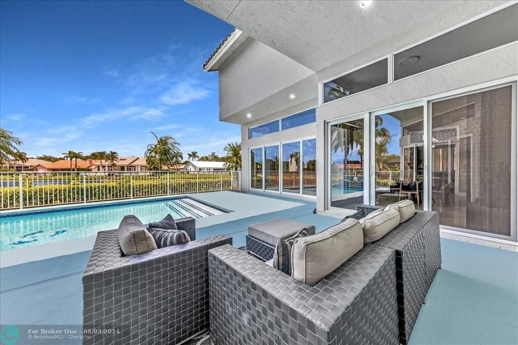 Active With Contract: $1,150,000 (5 beds, 3 baths, 3448 Square Feet)