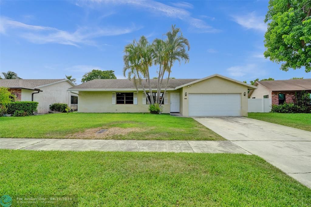 Active With Contract: $496,000 (3 beds, 2 baths, 1530 Square Feet)