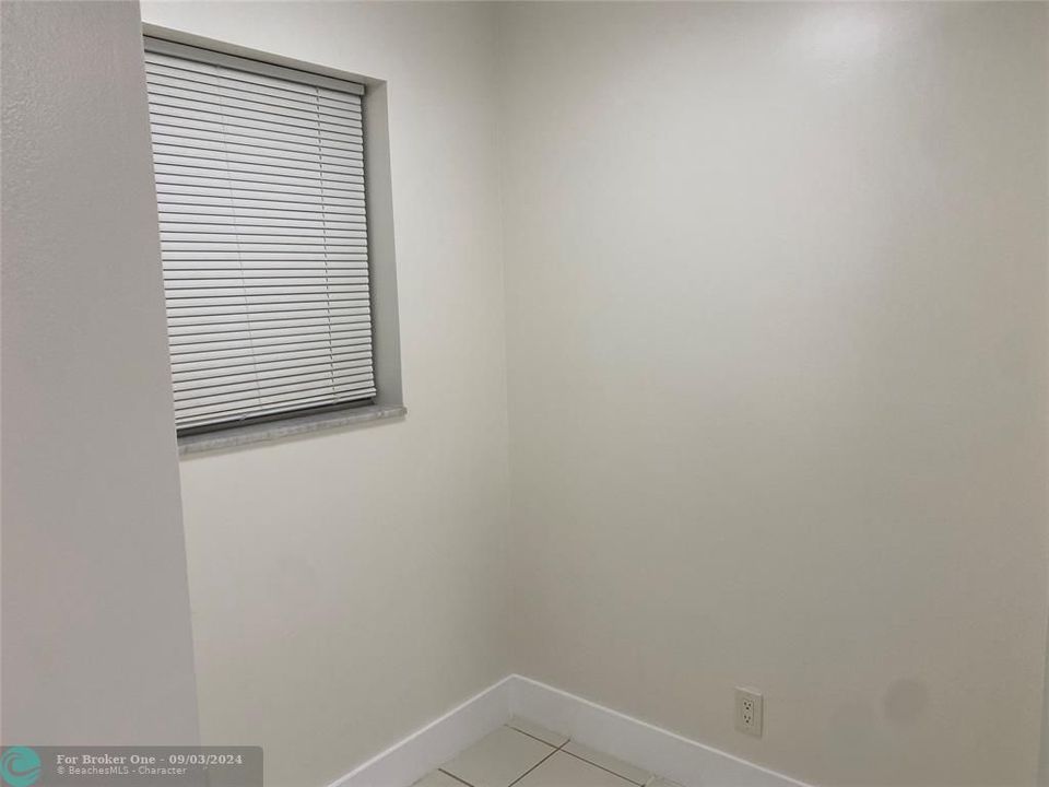 Active With Contract: $194,900 (2 beds, 2 baths, 1095 Square Feet)