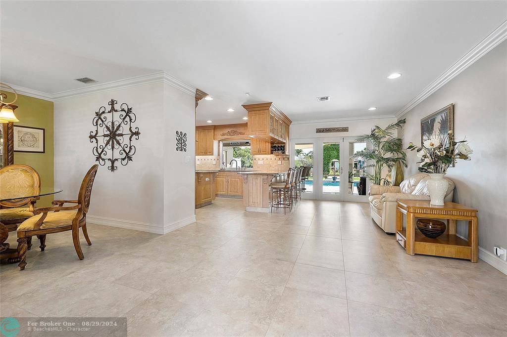 Recently Sold: $877,000 (3 beds, 2 baths, 1830 Square Feet)