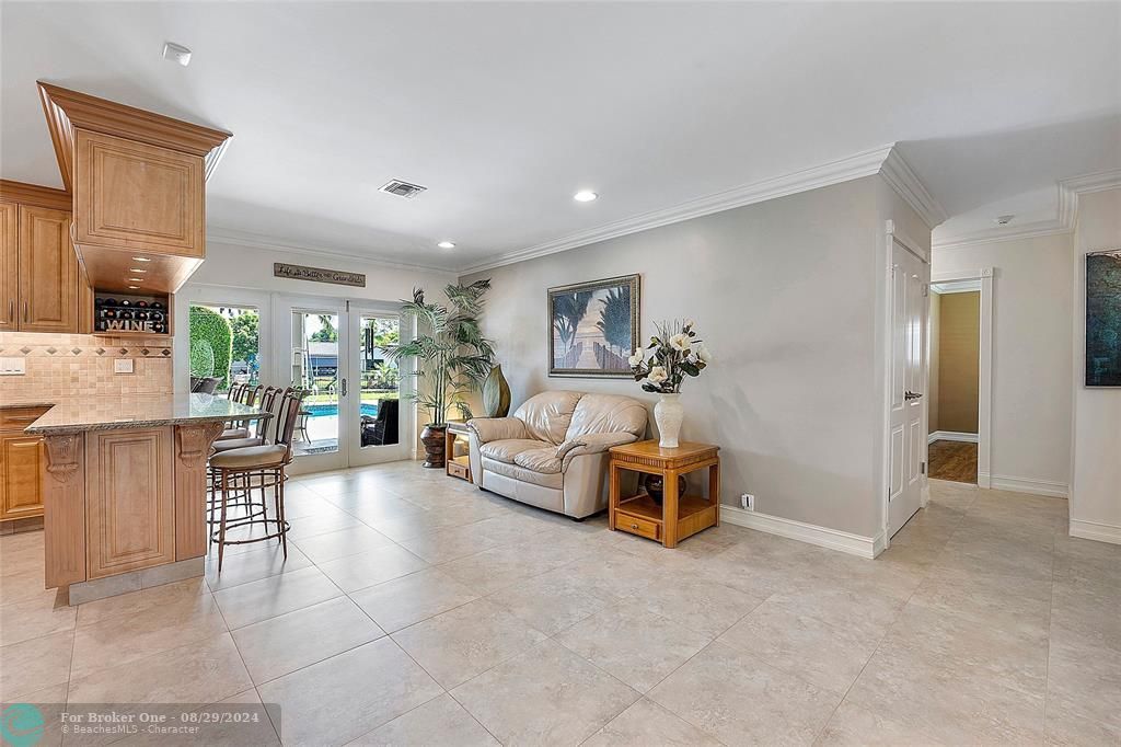 Recently Sold: $877,000 (3 beds, 2 baths, 1830 Square Feet)