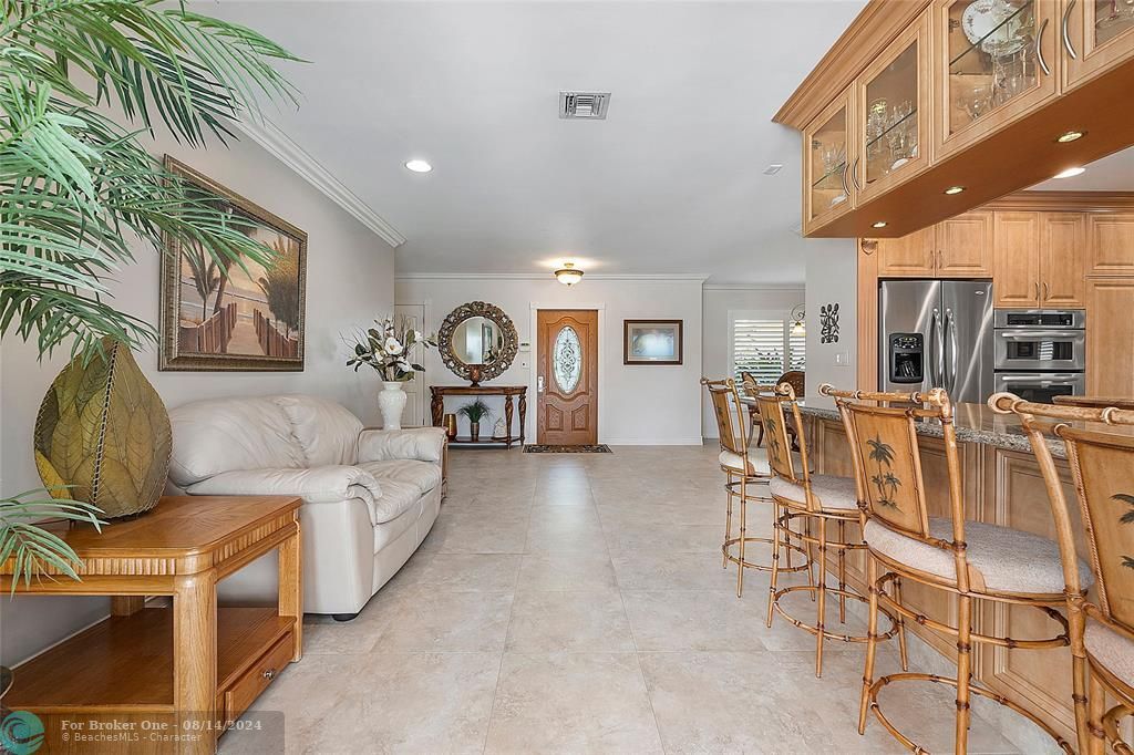 Recently Sold: $877,000 (3 beds, 2 baths, 1830 Square Feet)