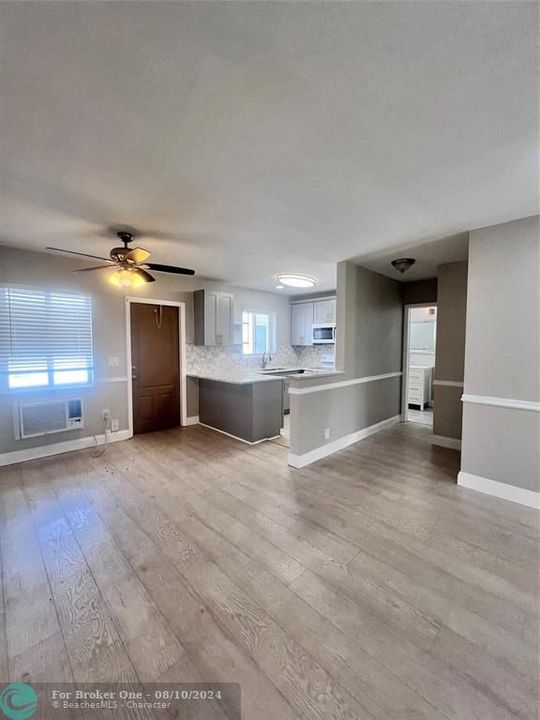 For Sale: $1,850 (1 beds, 1 baths, 0 Square Feet)