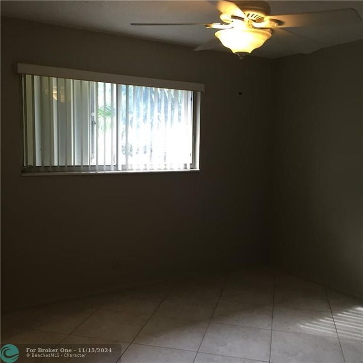 For Rent: $1,600 (1 beds, 1 baths, 588 Square Feet)