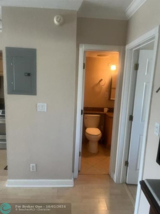 For Rent: $2,150 (1 beds, 1 baths, 470 Square Feet)