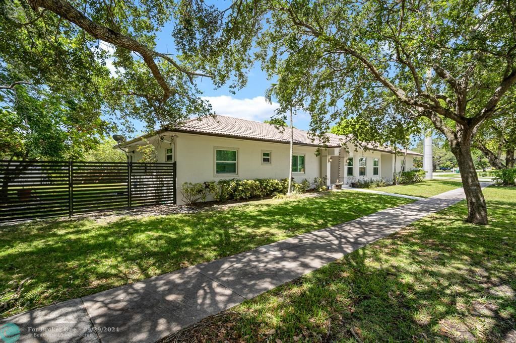 Active With Contract: $1,499,900 (4 beds, 3 baths, 2543 Square Feet)