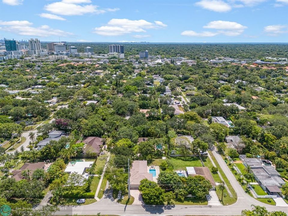 Active With Contract: $1,499,900 (4 beds, 3 baths, 2543 Square Feet)