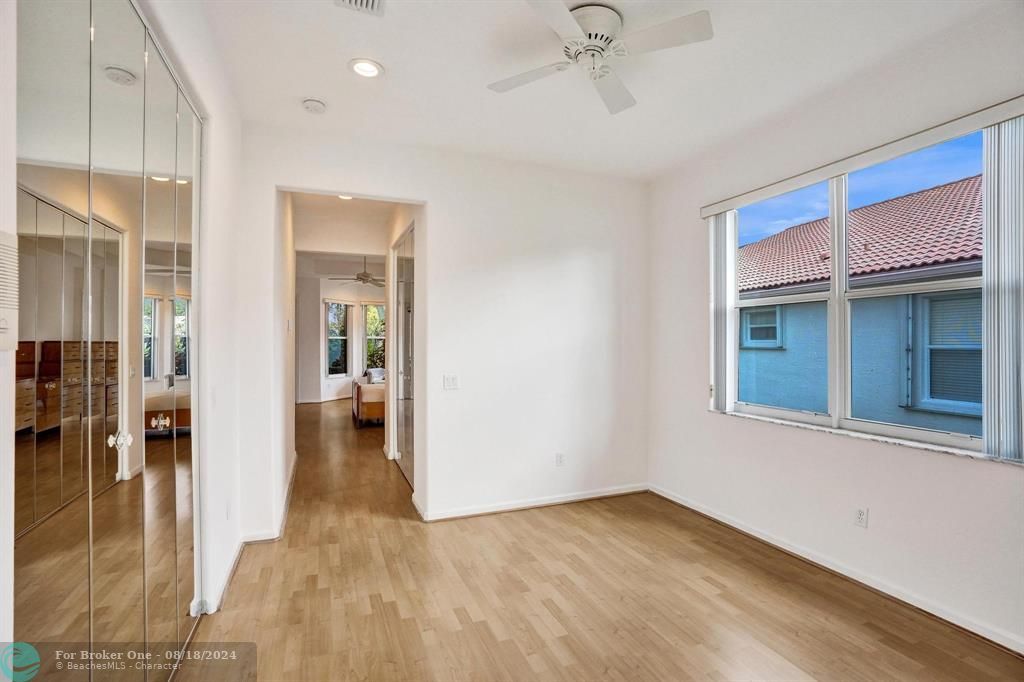 Recently Sold: $625,000 (3 beds, 2 baths, 2544 Square Feet)