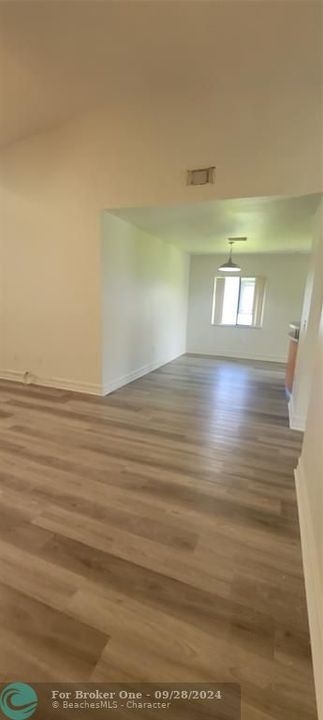 Recently Rented: $3,000 (3 beds, 2 baths, 1342 Square Feet)