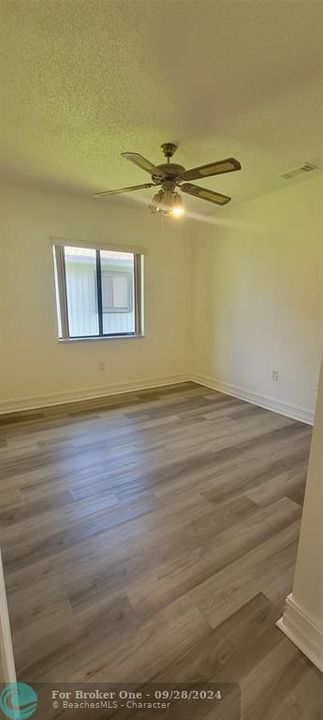 Recently Rented: $3,000 (3 beds, 2 baths, 1342 Square Feet)