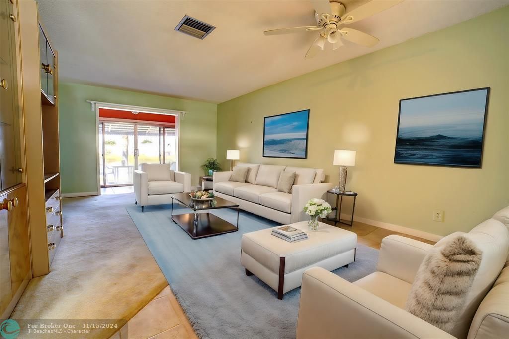 Recently Sold: $200,000 (2 beds, 2 baths, 936 Square Feet)