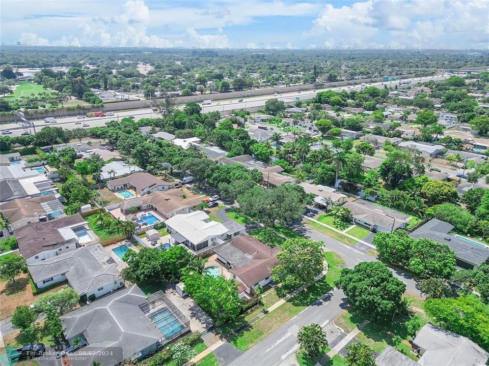 For Sale: $825,000 (4 beds, 3 baths, 2443 Square Feet)