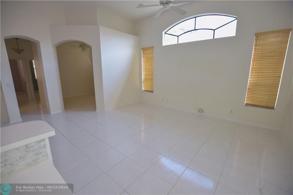 Active With Contract: $4,500 (4 beds, 2 baths, 2276 Square Feet)