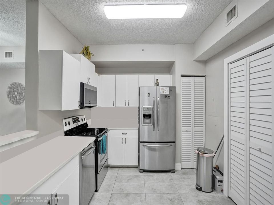 For Sale: $280,000 (2 beds, 2 baths, 1183 Square Feet)