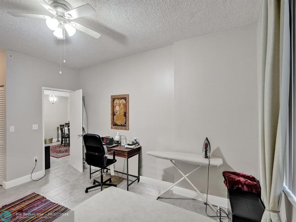 For Sale: $280,000 (2 beds, 2 baths, 1183 Square Feet)