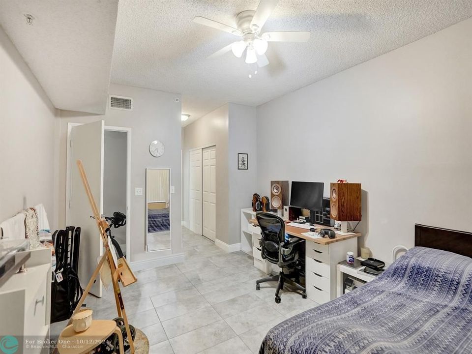 For Sale: $280,000 (2 beds, 2 baths, 1183 Square Feet)